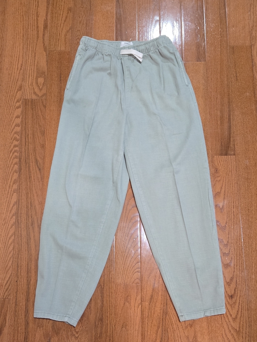 3/15$ Cotton On Light Sage Elastic Waist Pants